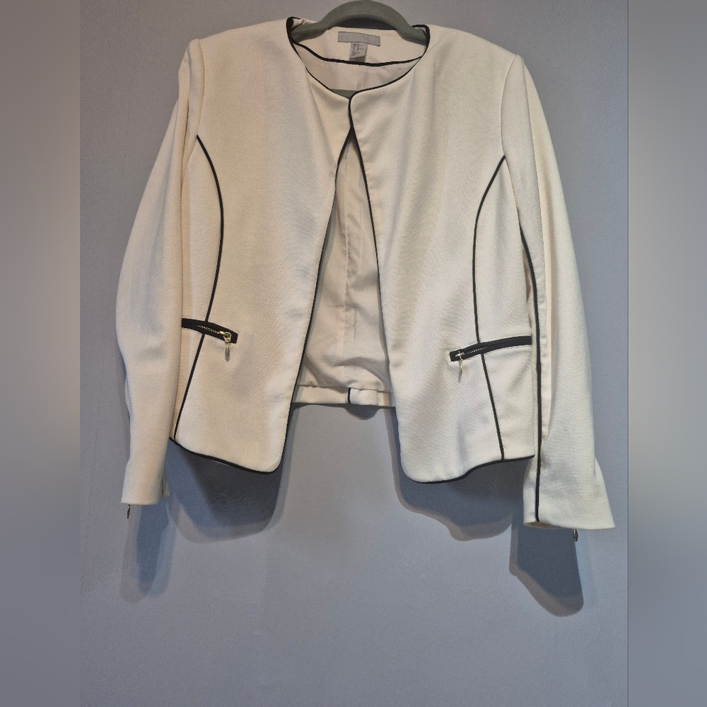 H&M White Open-Front Jacket with Black Piping
